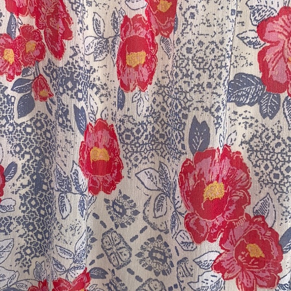 Torrid Floral Women’s Blouse Sz 1, top adjustable straps - Picture 7 of 10